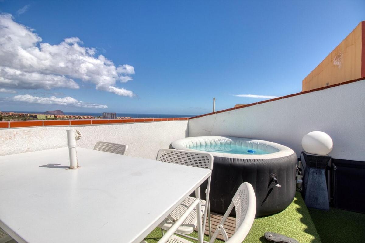 Familienfreundliches Meerblick Apartment Mit 4 Schlafzimmer 2 Badezimmer Und Jacuzzi Bei Golf Del Sur Apartamento *
